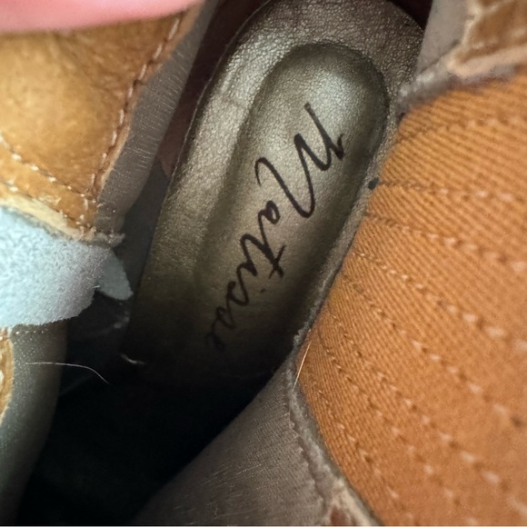 Matisse Nugent Wedge Bootie with Cow Hair in Leopard, Leather real fur Dyed Cow - Picture 8 of 9